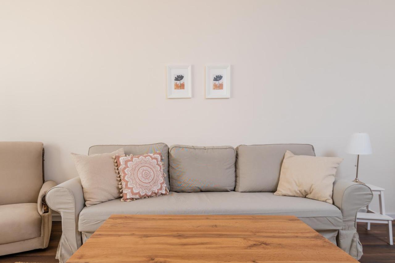 Homey 1-Bd Apartment 소피아 외부 사진